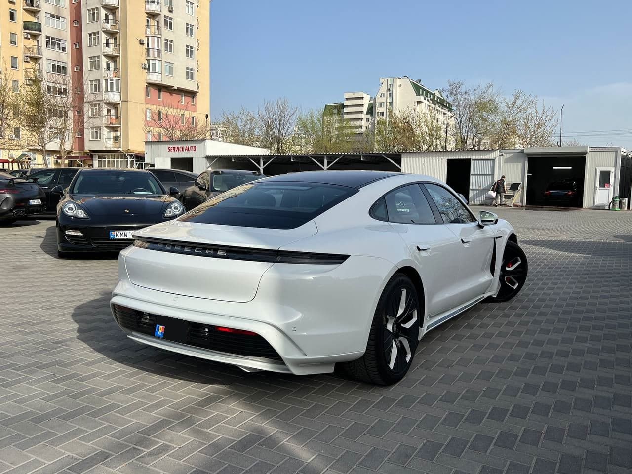 2021 Porsche Taycan 4S — Miniatură 4