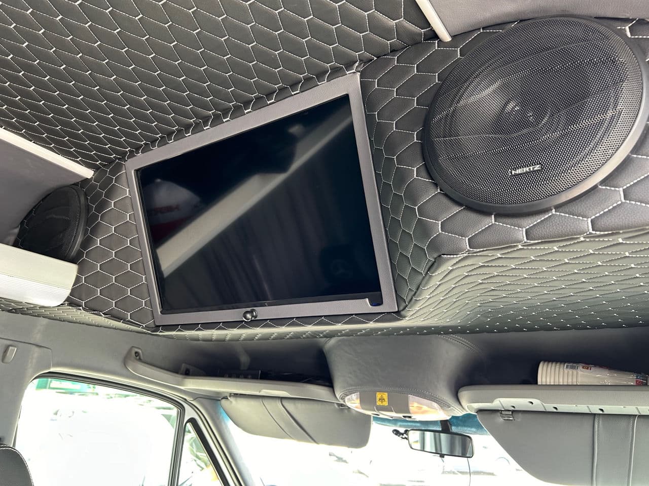 2018 Mercedes Sprinter — Miniatură 16