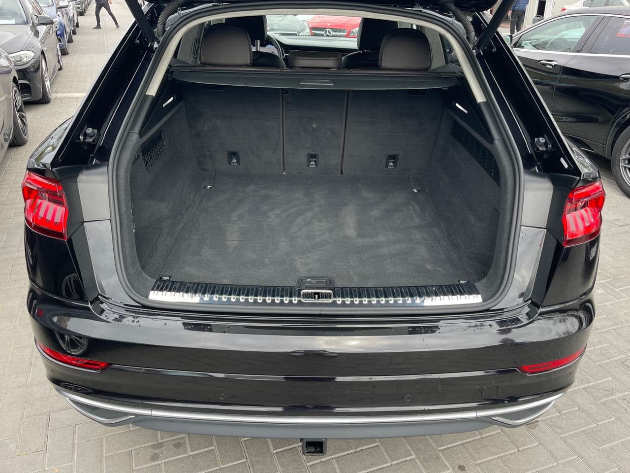 2018 Audi Q8 — Miniatură 22
