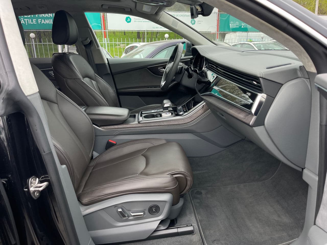 2018 Audi Q8 — Miniatură 5