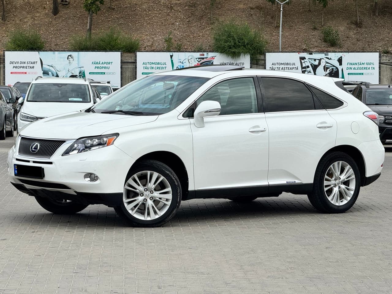 2011 Lexus RX 450h — Miniatură 2
