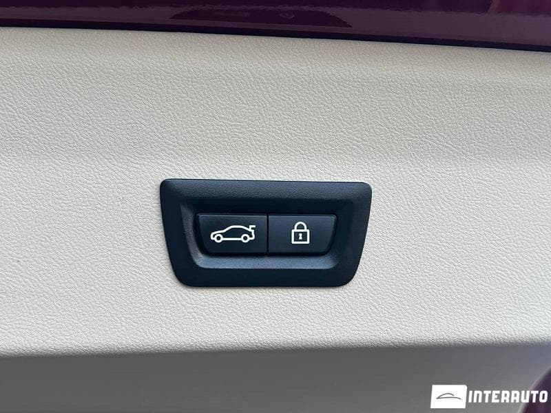 BMW X4 2.0D 2019 — Миниатюра 21