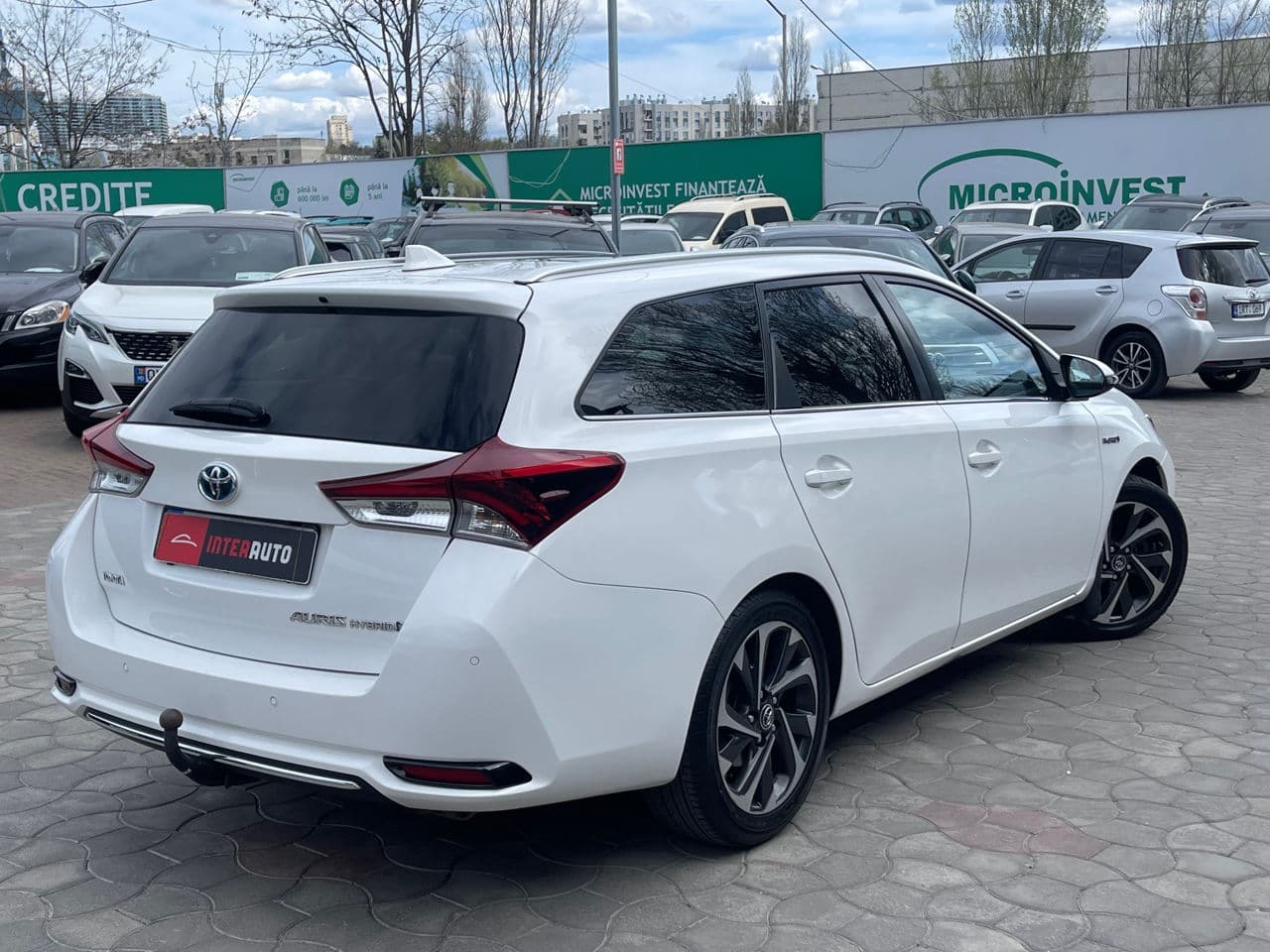 2015 Toyota Auris — Miniatură 3