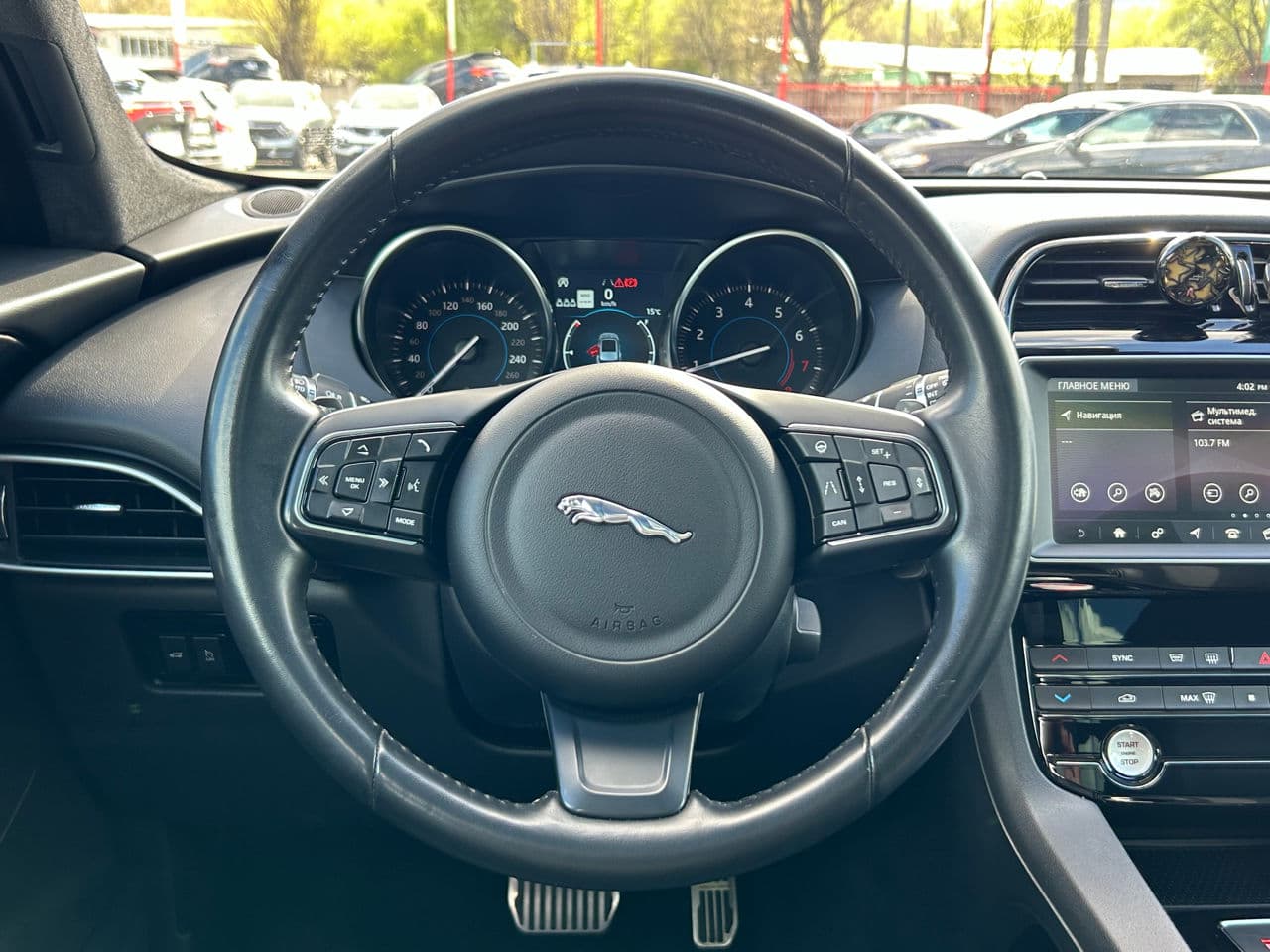 2018 Jaguar F-Pace — Miniatură 12