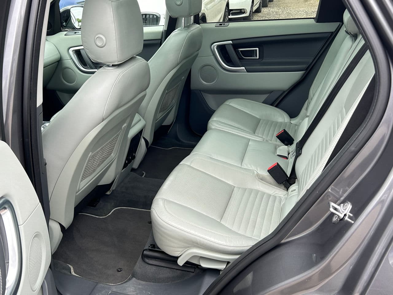 2015 Land Rover Discovery Sport — Miniatură 16