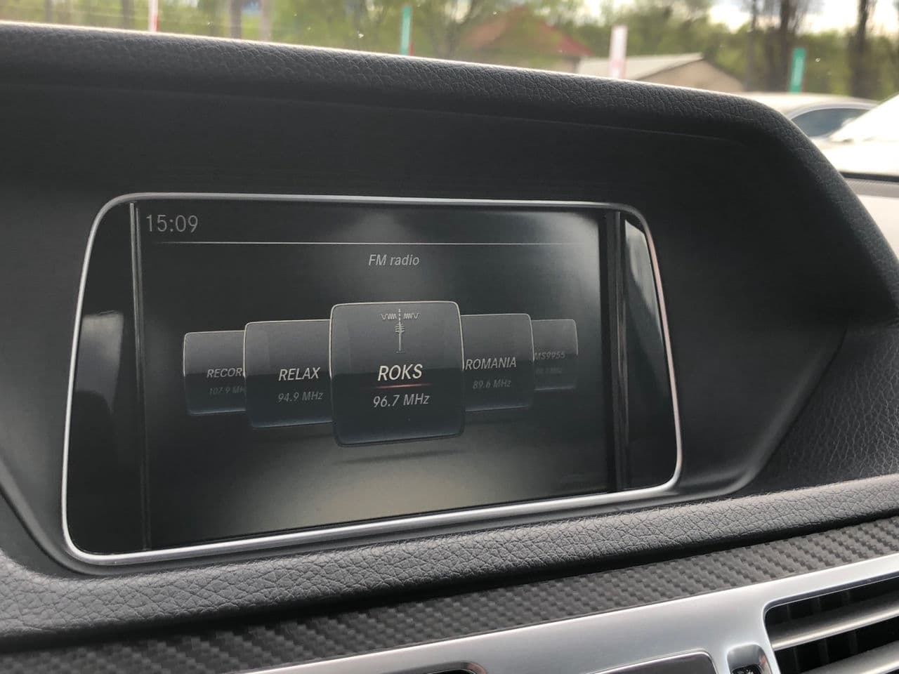 2015 Mercedes E 200 — Miniatură 8