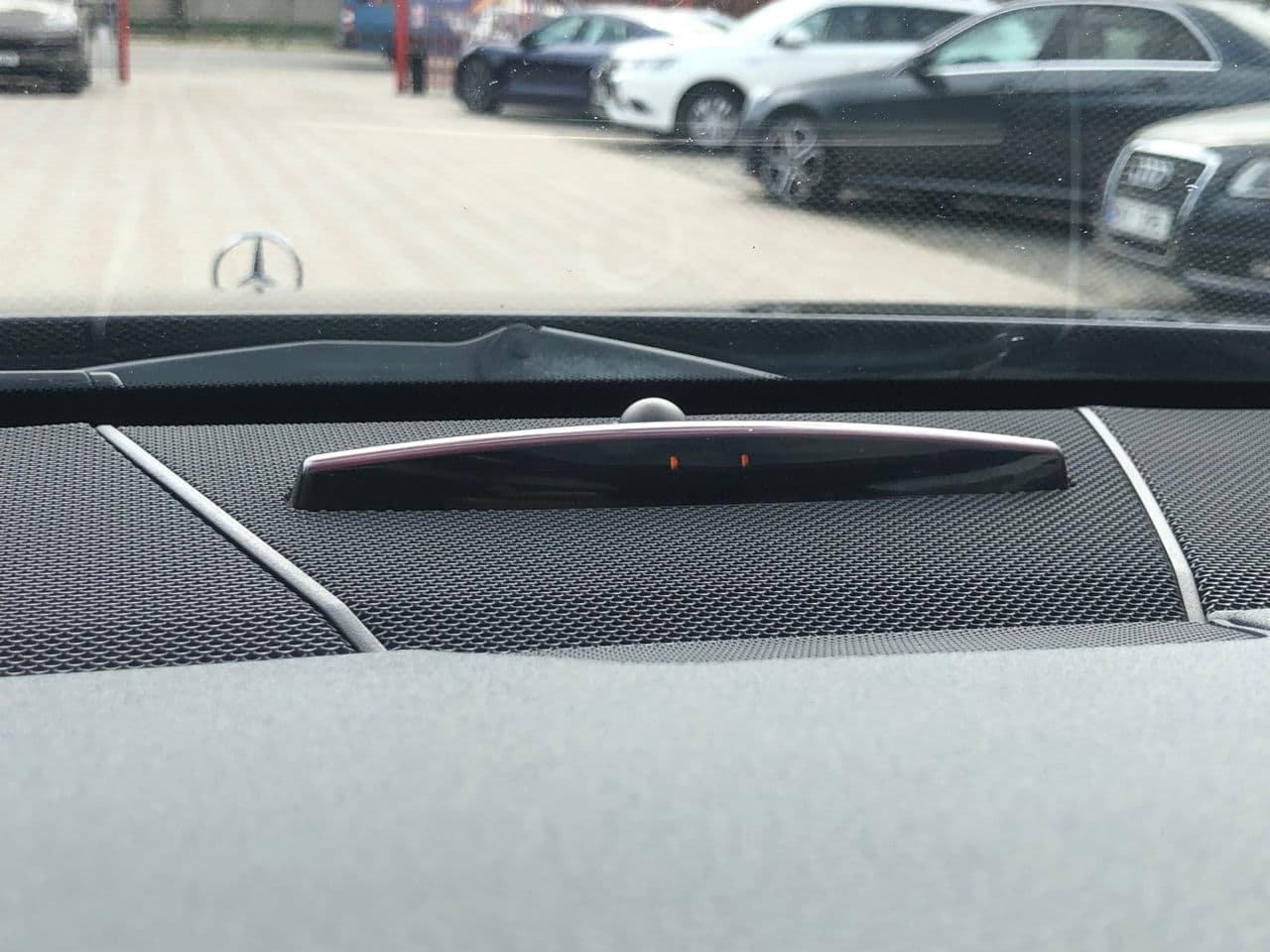2015 Mercedes E 200 — Miniatură 12
