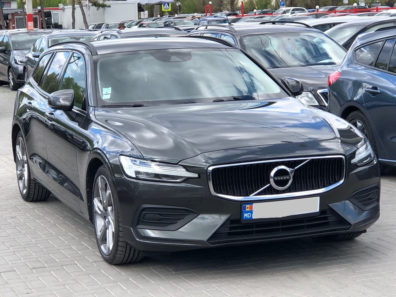 Volvo V 60 2019 — Миниатюра 3