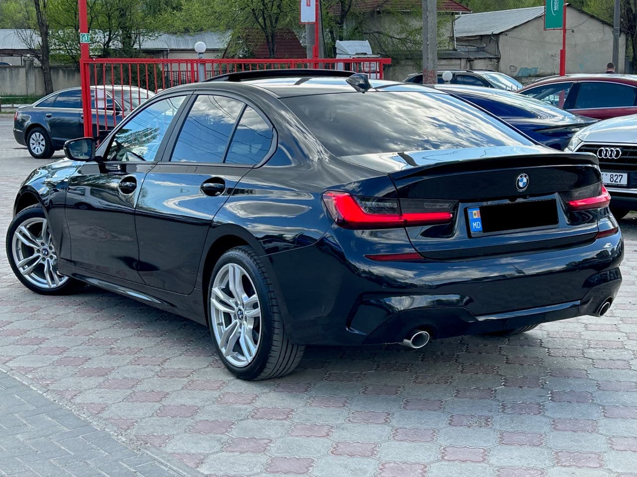 2019 BMW 318 — Miniatură 2