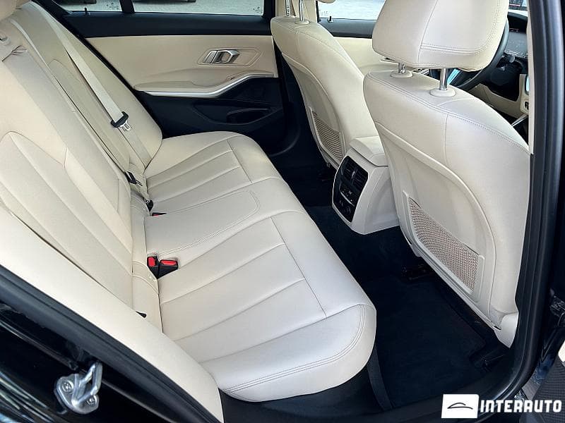 2019 BMW 318 — Miniatură 16
