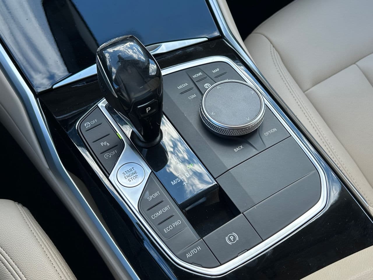 2019 BMW 318 — Miniatură 14