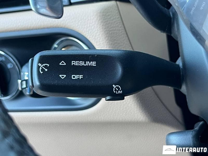 2021 Porsche Macan — Miniatură 18