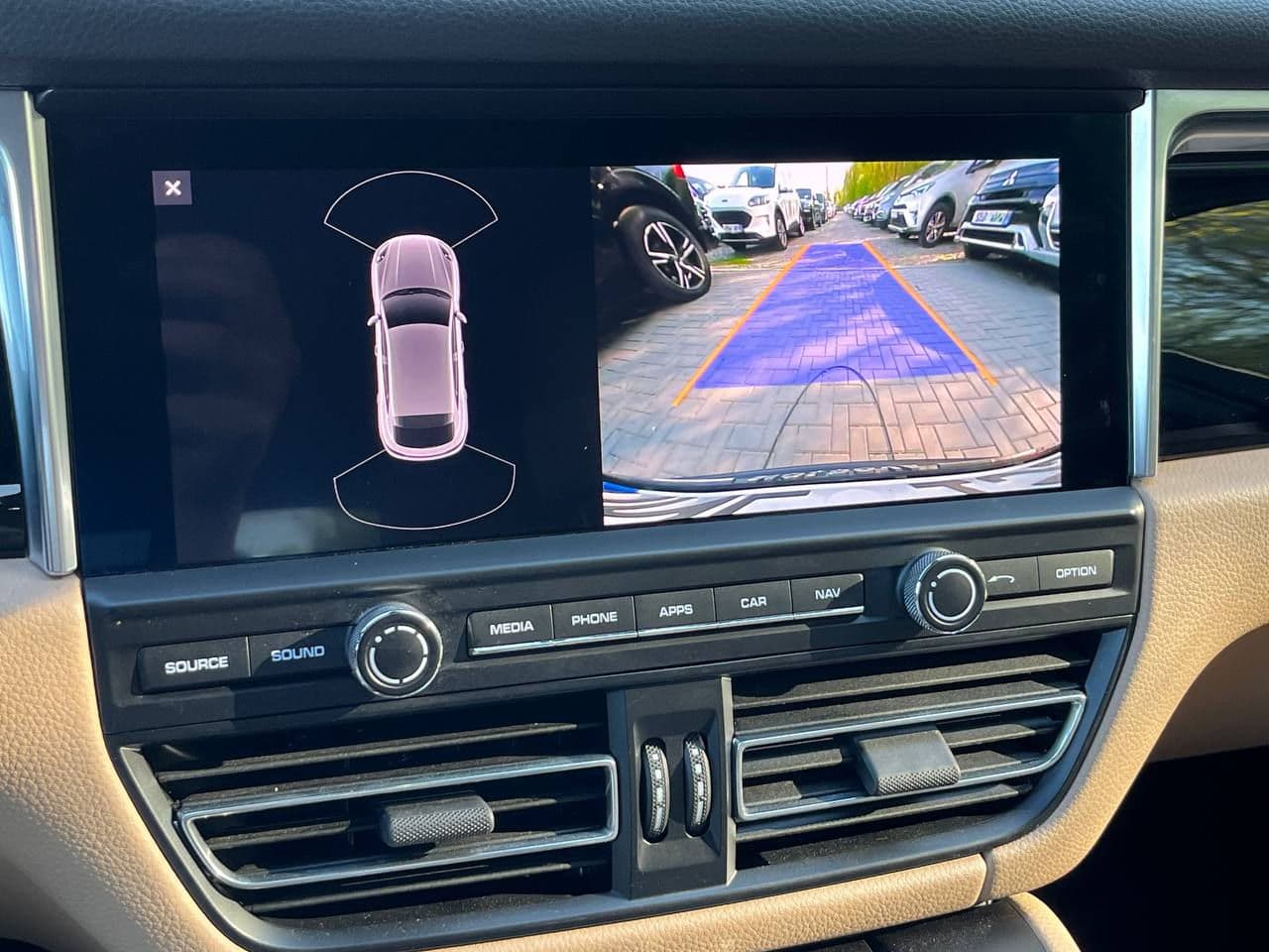 2021 Porsche Macan — Miniatură 12