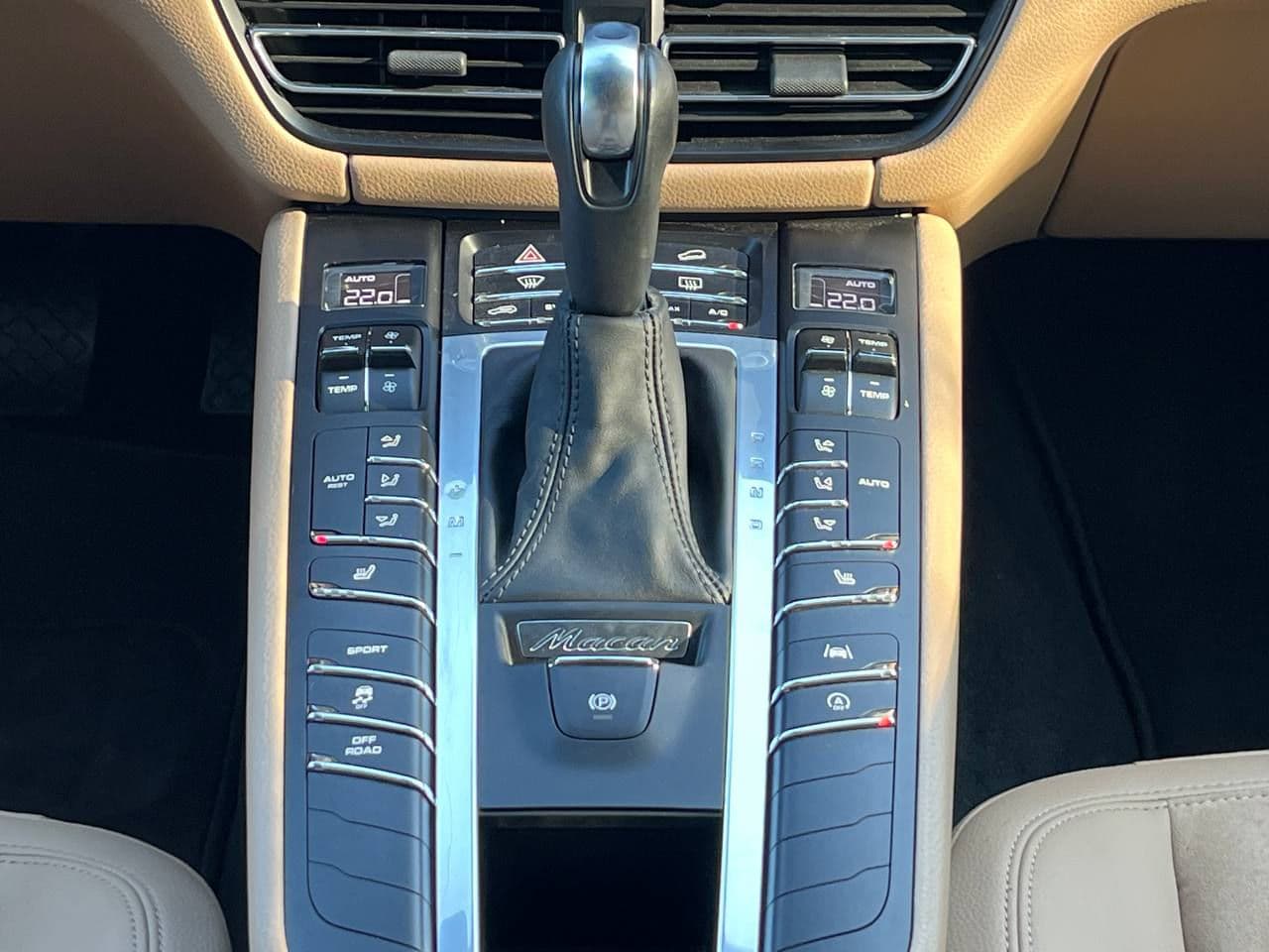 2021 Porsche Macan — Miniatură 14