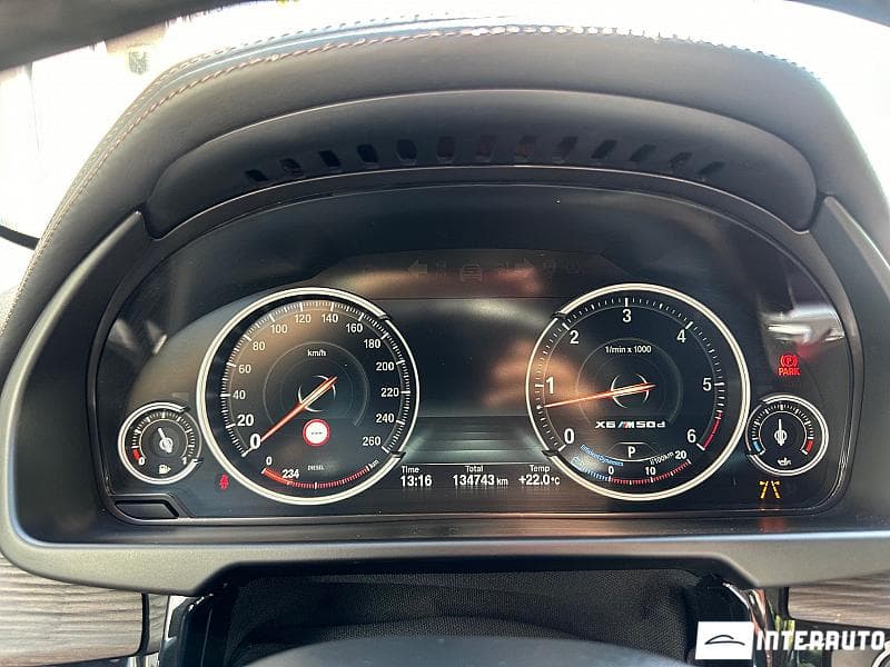 2016 BMW X6 M5.0D — Miniatură 10