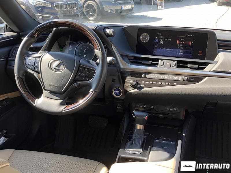 2020 Lexus ES 300h — Miniatură 11