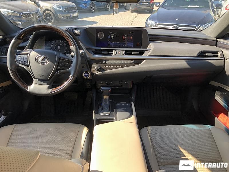2020 Lexus ES 300h — Miniatură 7