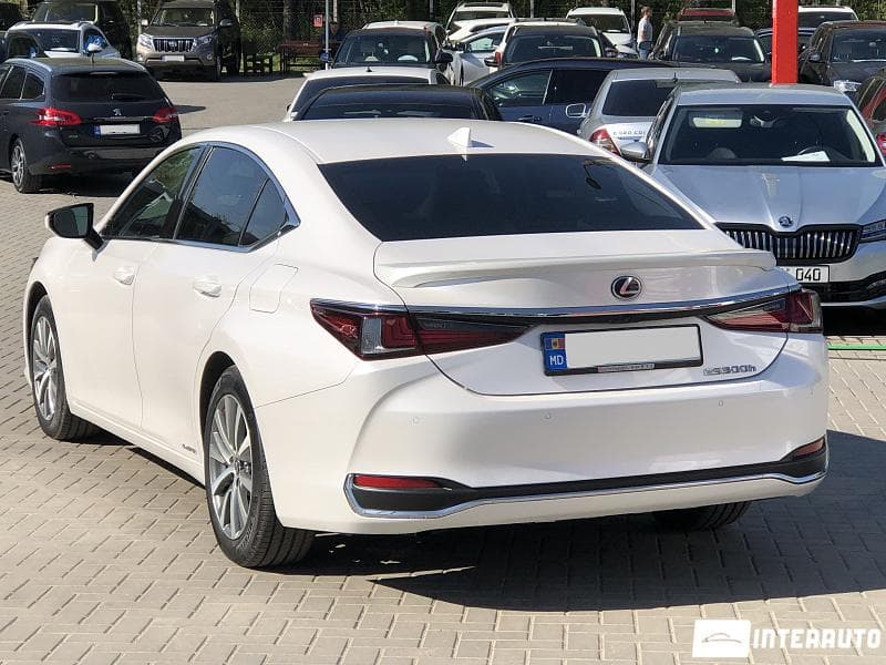 2020 Lexus ES 300h — Miniatură 4