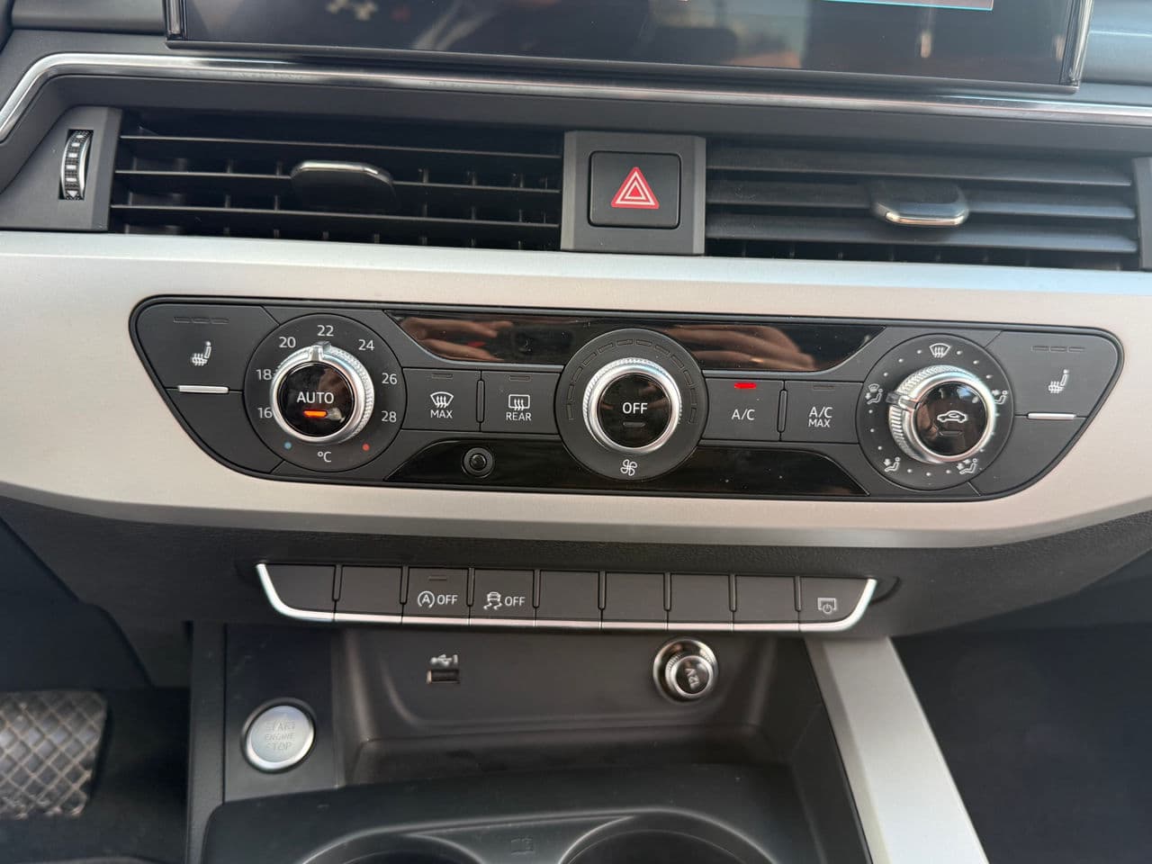 2020 Audi A4 — Miniatură 10