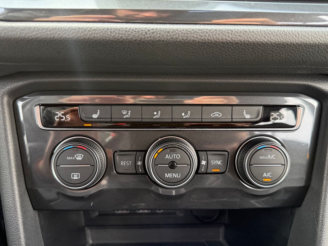 2020 Volkswagen Tiguan — Miniatură 12