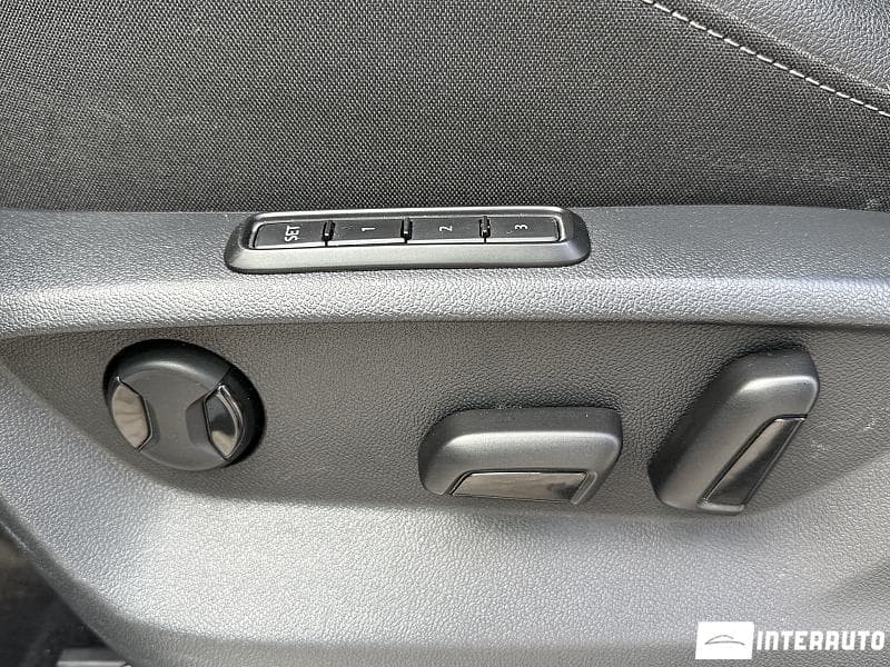 2020 Volkswagen Tiguan — Miniatură 25