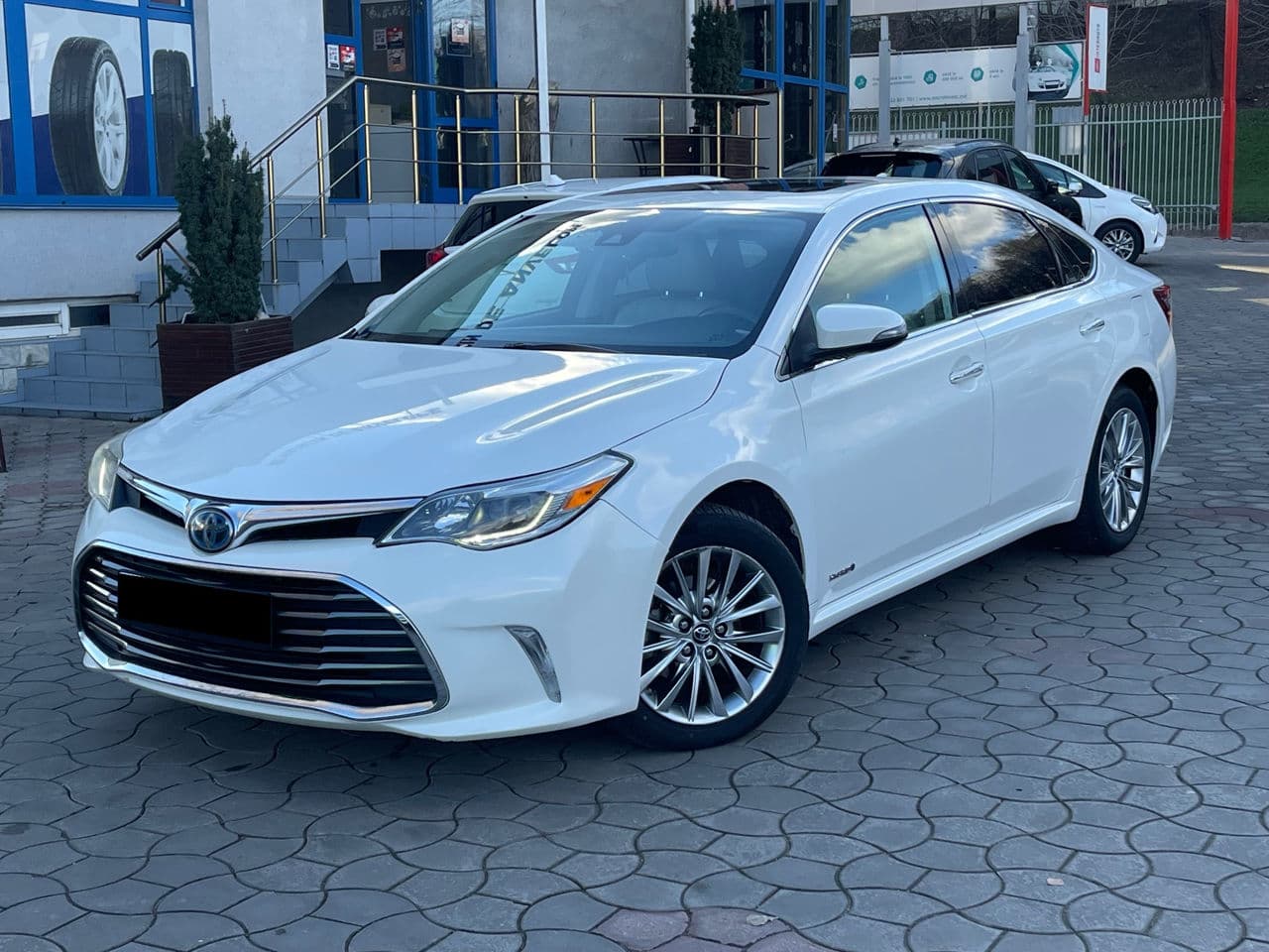 2017 Toyota Avalon — Miniatură 4