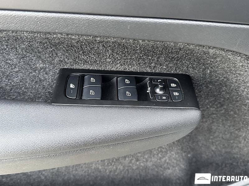Volvo XC 40 2021 — Миниатюра 20