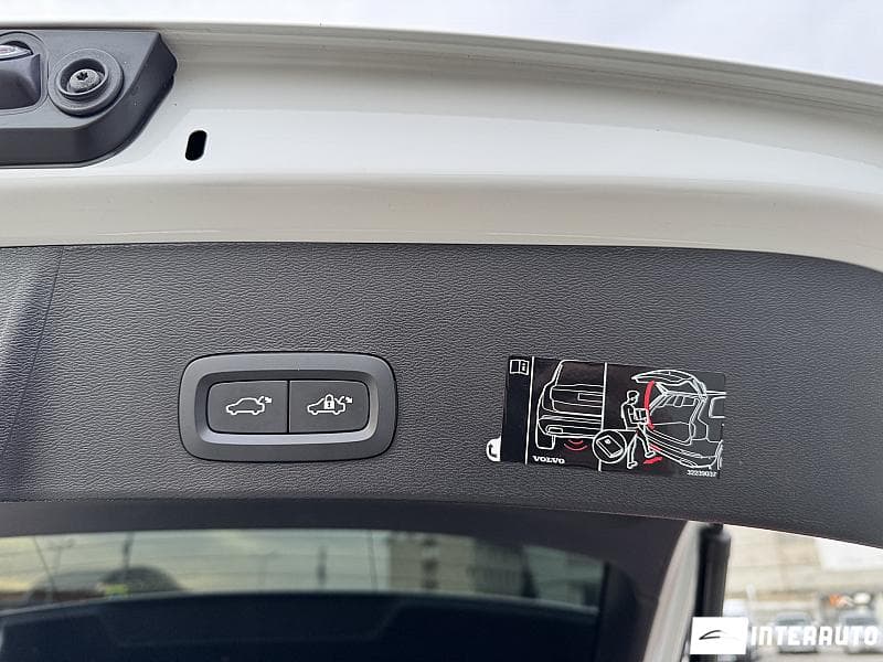 Volvo XC 40 2021 — Миниатюра 21