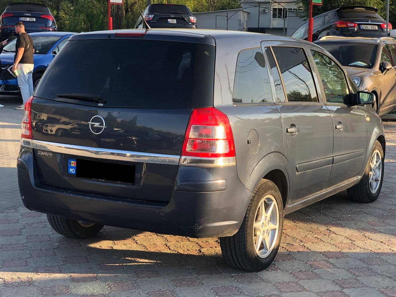 Opel Zafira 2009 — Миниатюра 3