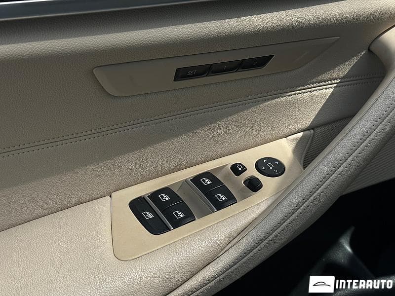 2018 BMW 530e — Miniatură 7