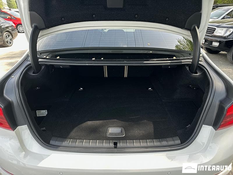 2018 BMW 530e — Miniatură 22