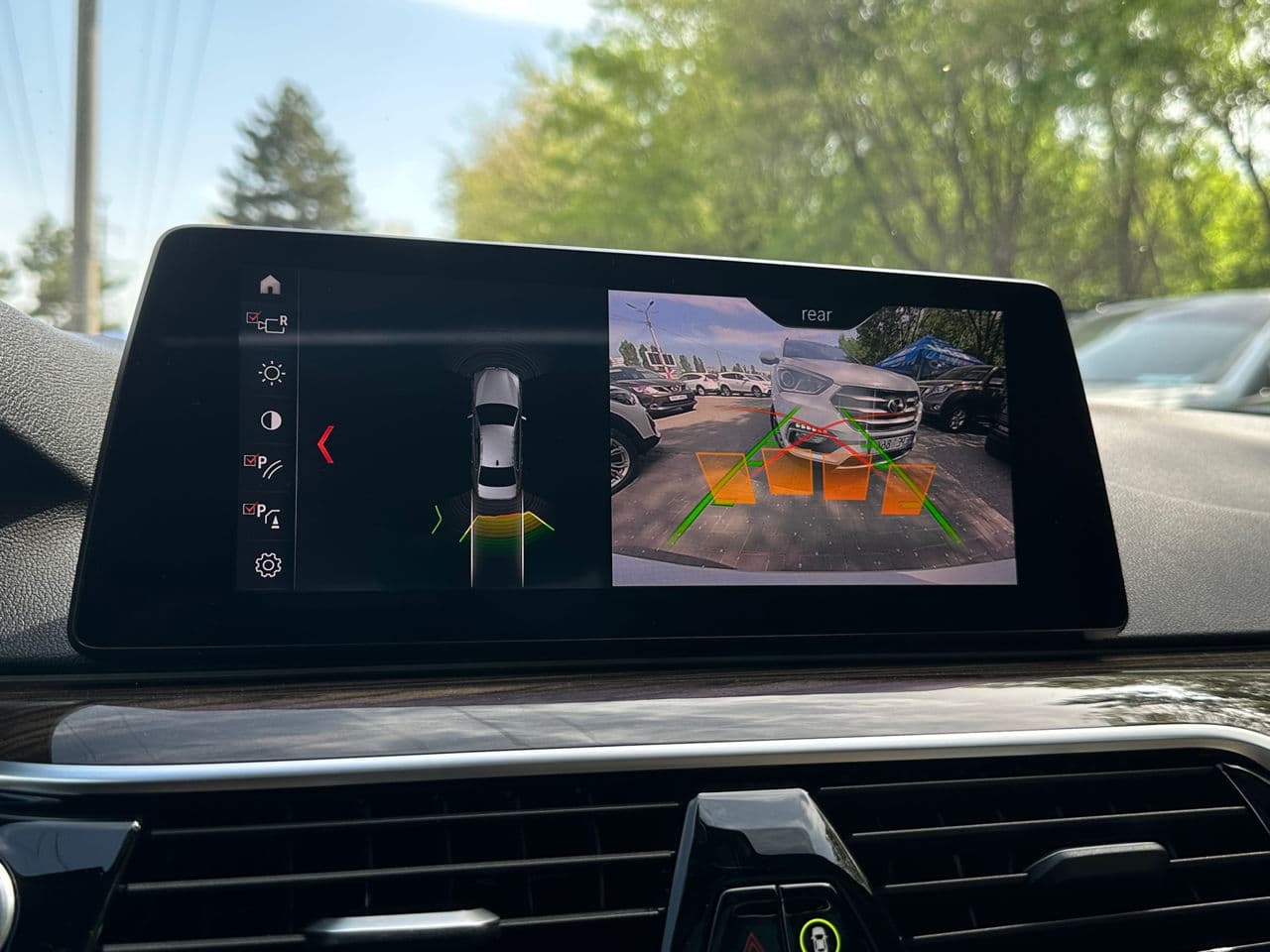 2018 BMW 530e — Miniatură 16