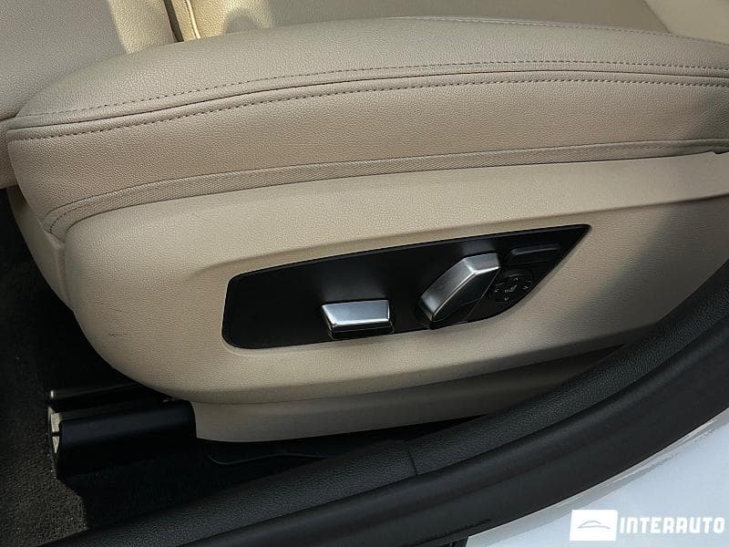 2018 BMW 530e — Miniatură 10