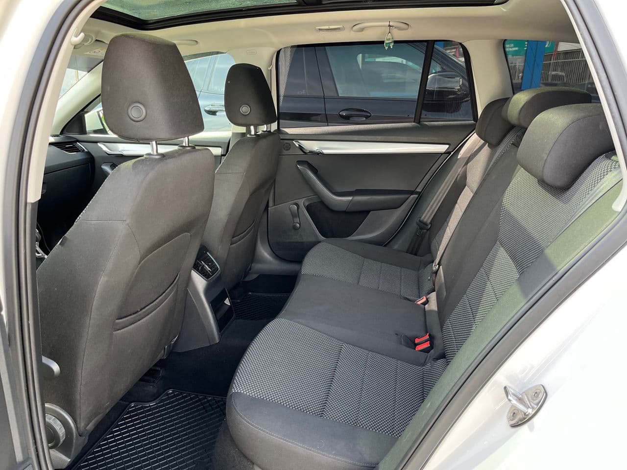 Skoda Octavia 2014 — Миниатюра 16