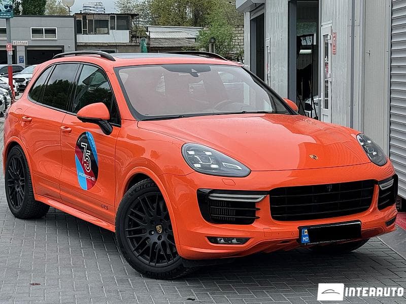 2016 Porsche Cayenne GTS — Miniatură 2