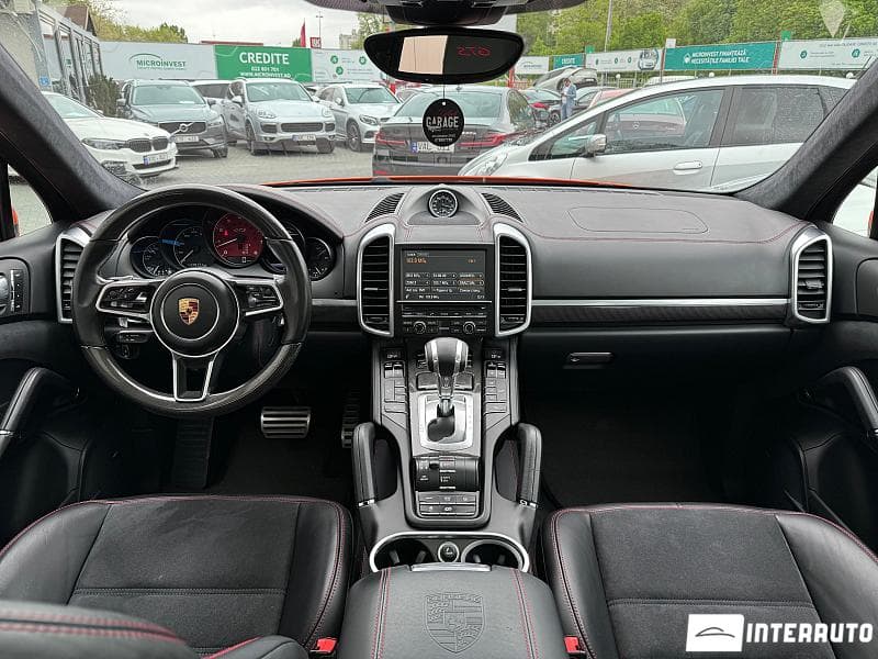 2016 Porsche Cayenne GTS — Miniatură 8