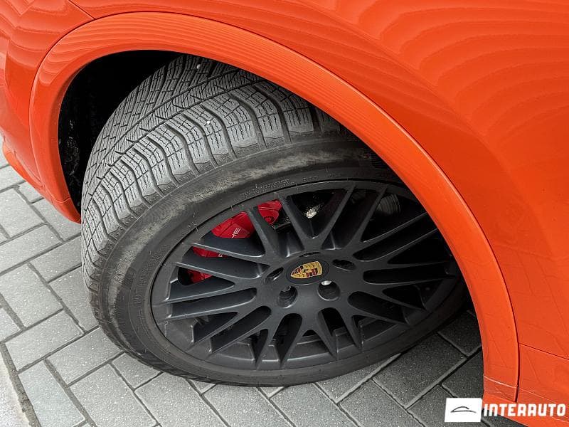 2016 Porsche Cayenne GTS — Miniatură 26