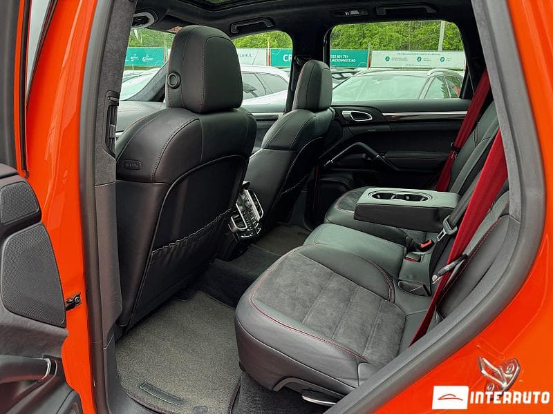 2016 Porsche Cayenne GTS — Miniatură 23