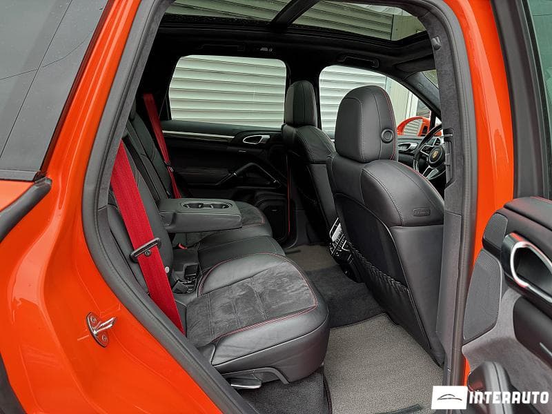 2016 Porsche Cayenne GTS — Miniatură 24