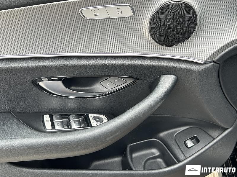 2018 Mercedes E 220 — Miniatură 6