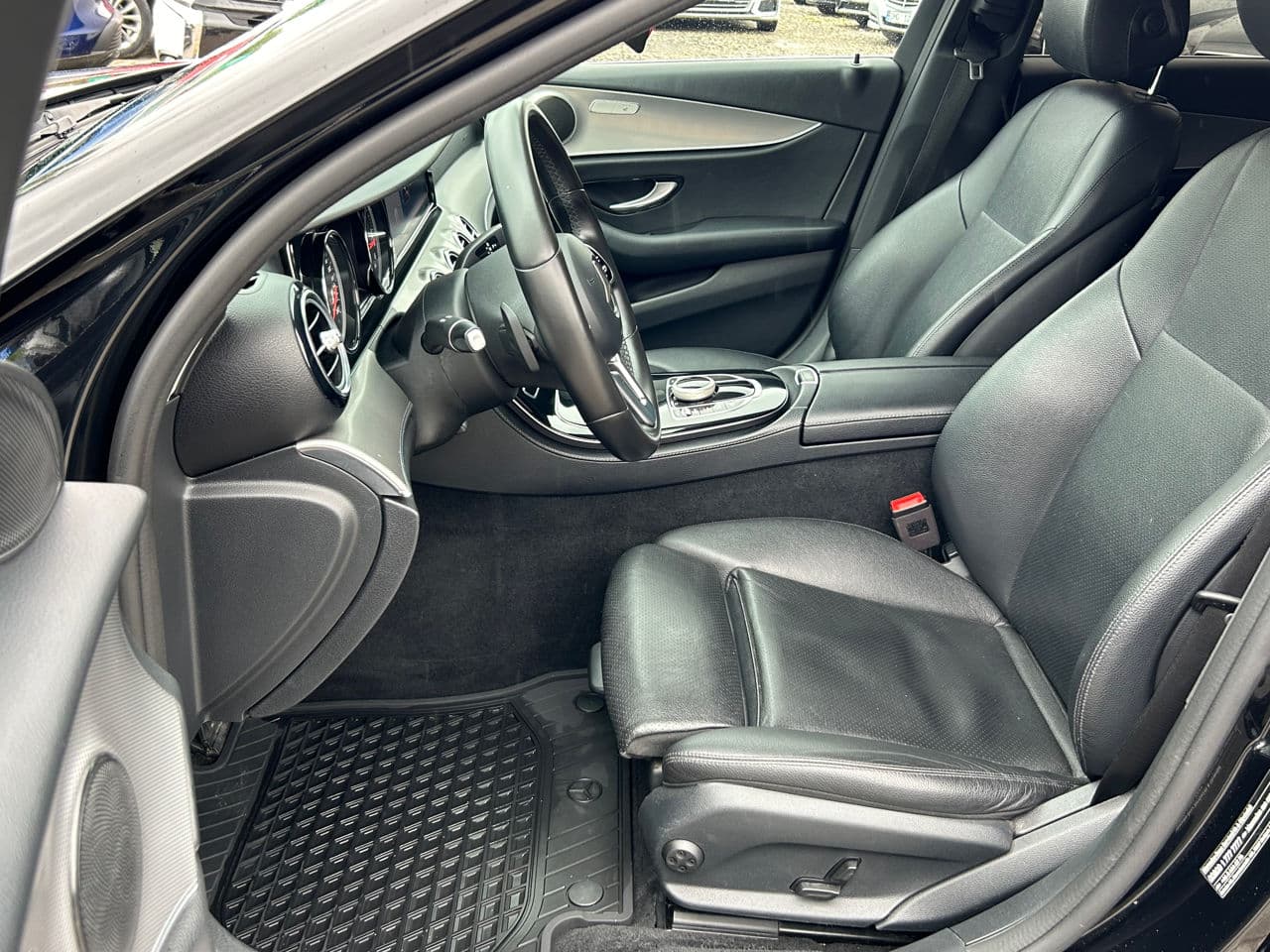 2018 Mercedes E 220 — Miniatură 7