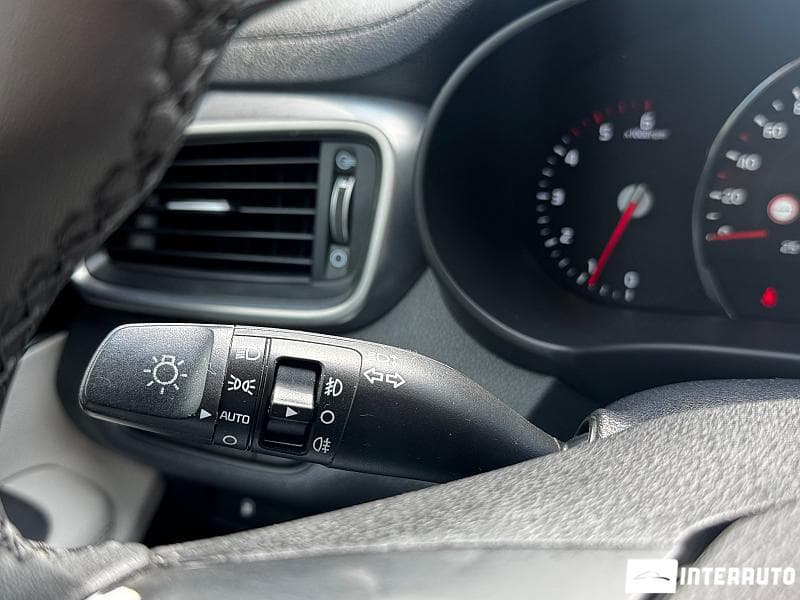 2016 Kia Sorento — Miniatură 18