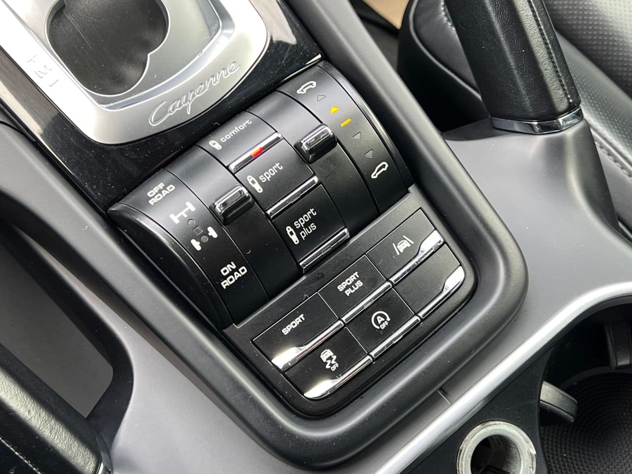 2016 Porsche Cayenne — Miniatură 11