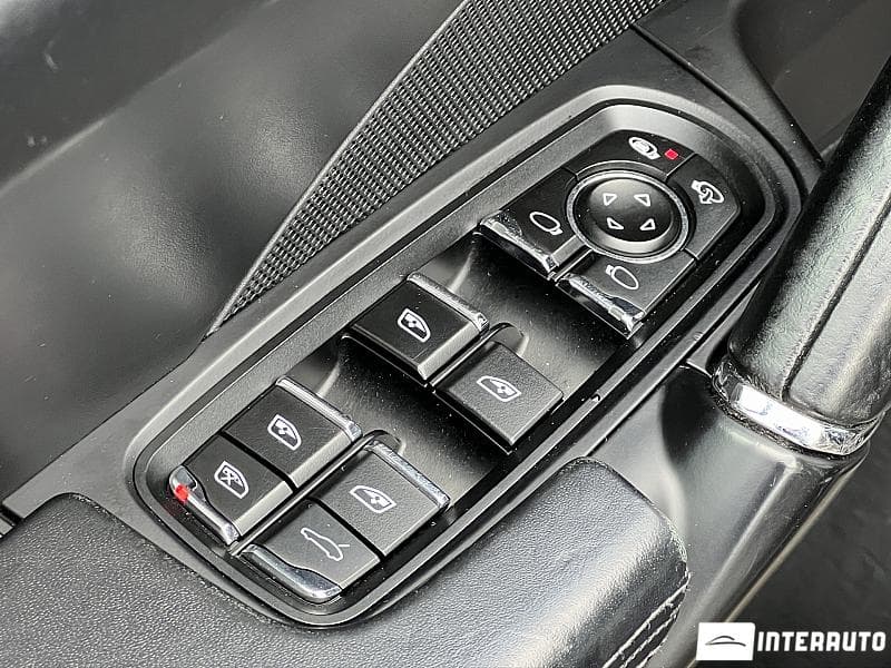 2016 Porsche Cayenne — Miniatură 20