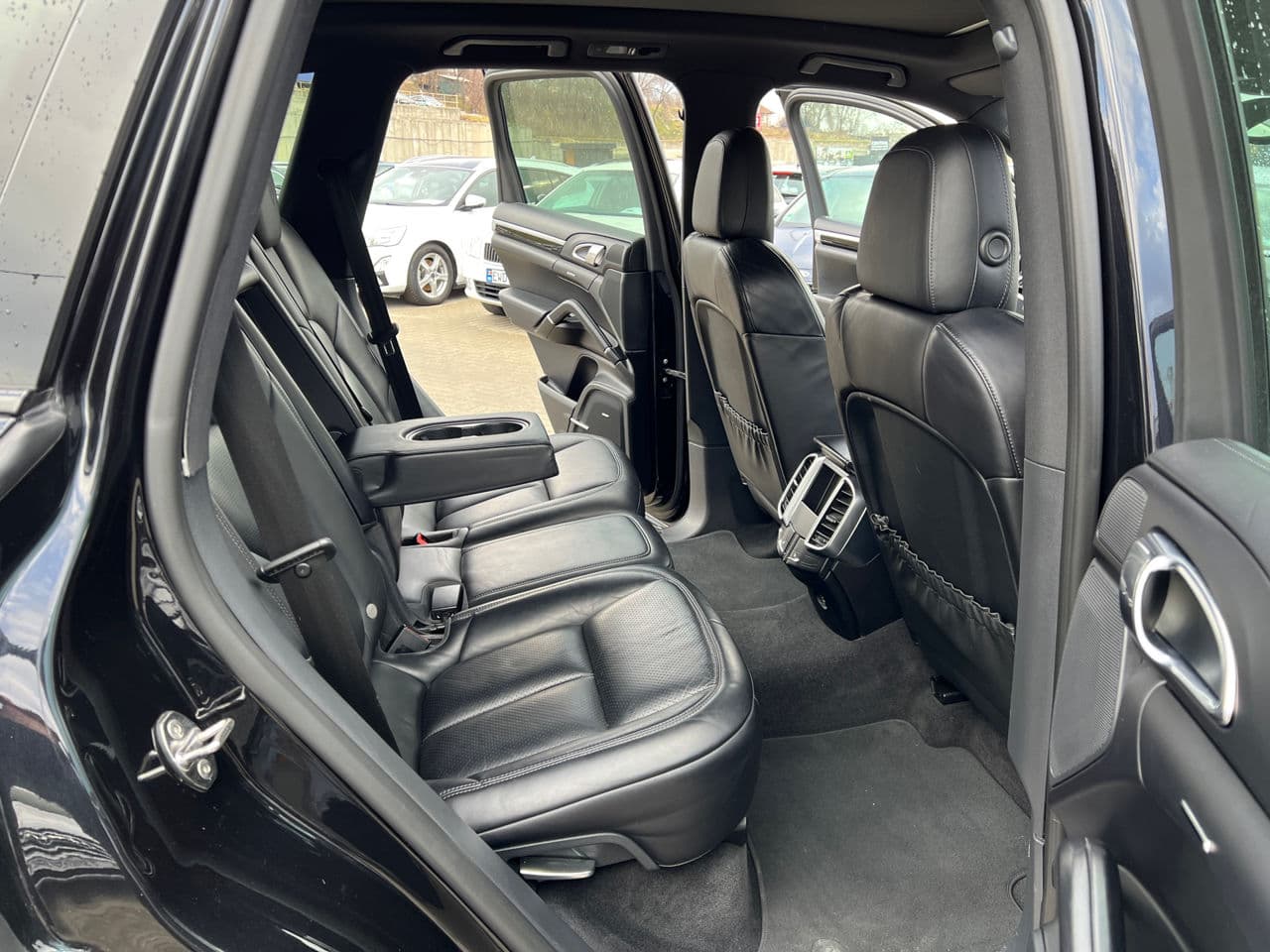 2016 Porsche Cayenne — Miniatură 15