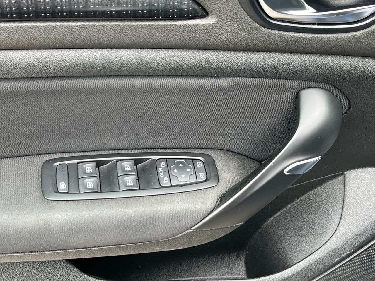 Renault Megane 2017 — Миниатюра 6