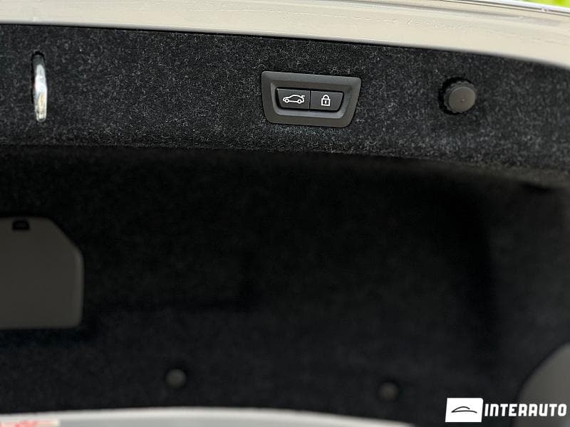 2018 BMW 530e — Miniatură 20