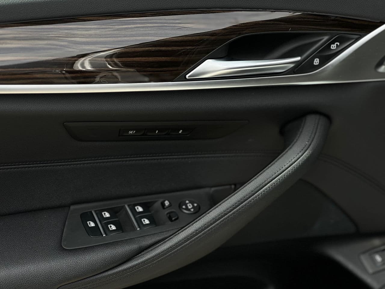 2018 BMW 530e — Miniatură 7
