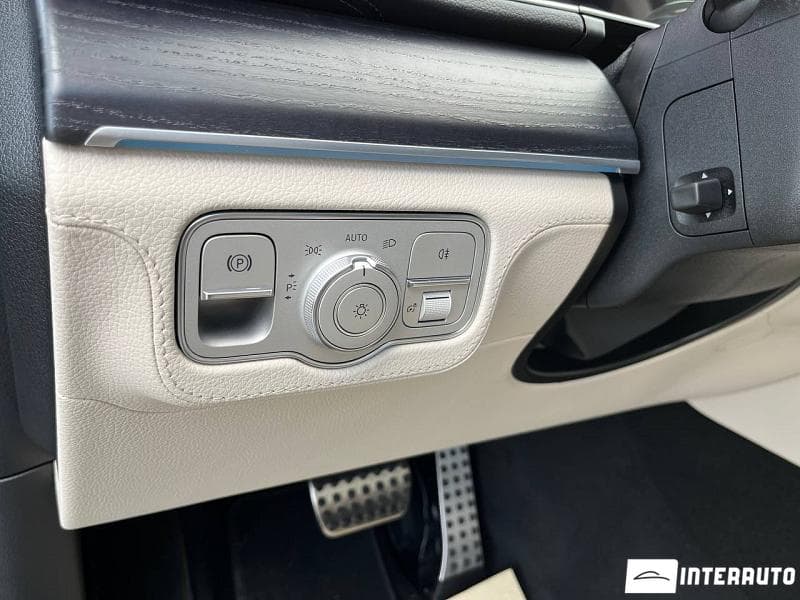 2023 Mercedes GLS 400 — Miniatură 17