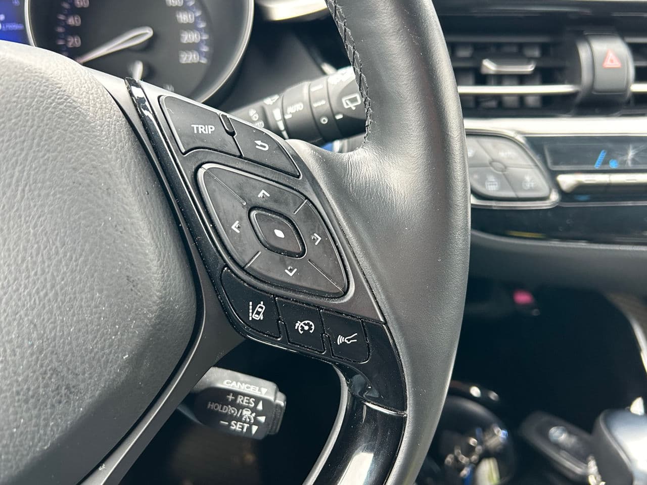 2019 Toyota C-HR — Miniatură 9